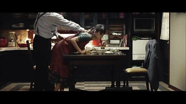 బబుల్ బట్ బ్లోండ్ జెస్సికా లిన్ తన పెద్ద జ్యుసి తెలుగు సెక్స్ ఫిలిం టిట్‌లను చూపుతోంది